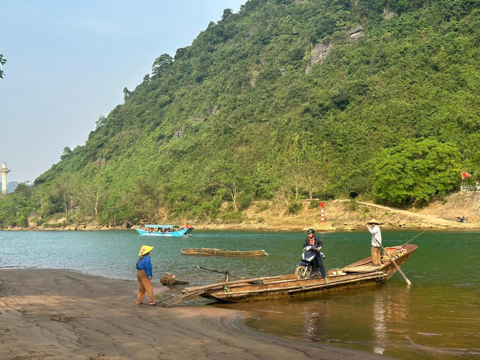 Phong Nha Dawn Home Екстериор снимка