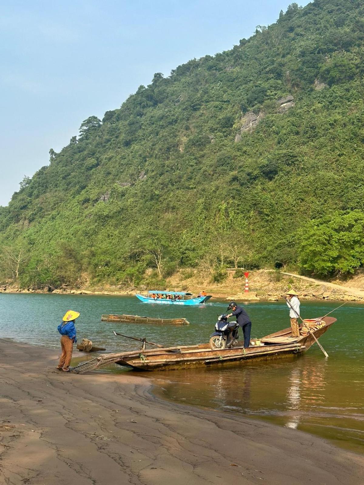 Phong Nha Dawn Home Екстериор снимка